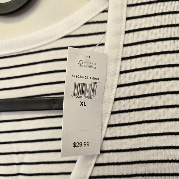 Gap Favorite Henley stripes t-shirt black white XL - Picture 7 of 8